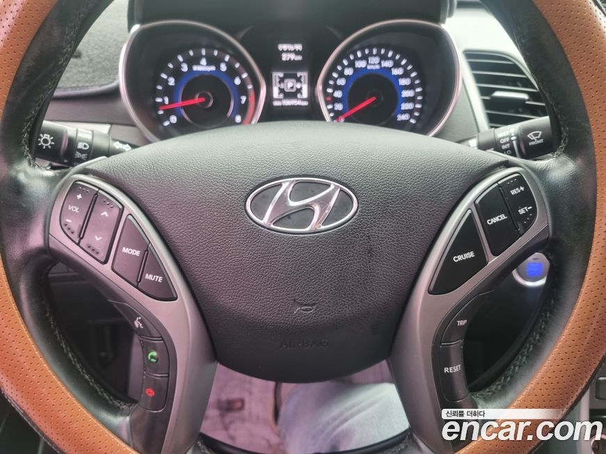 Hyundai AVANTE 2014