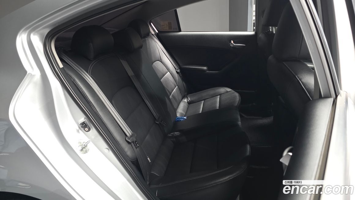 Kia K3 2015