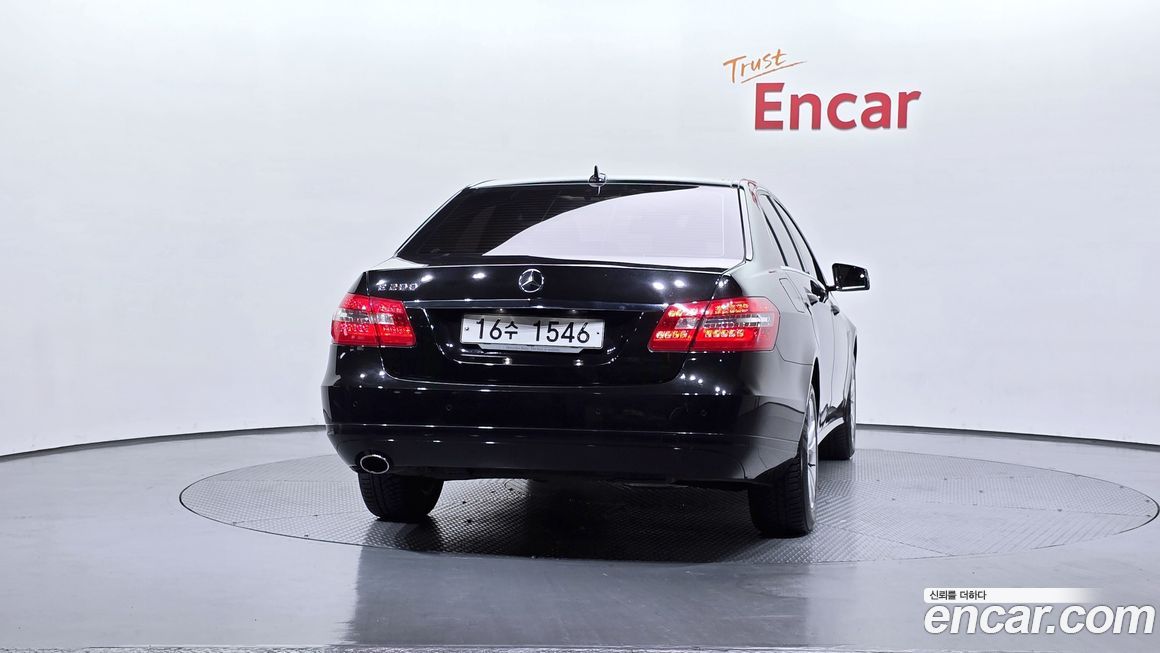 Mercedes-Benz E-Class 2013