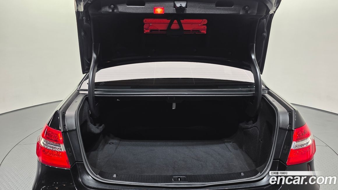 Mercedes-Benz E-Class 2013