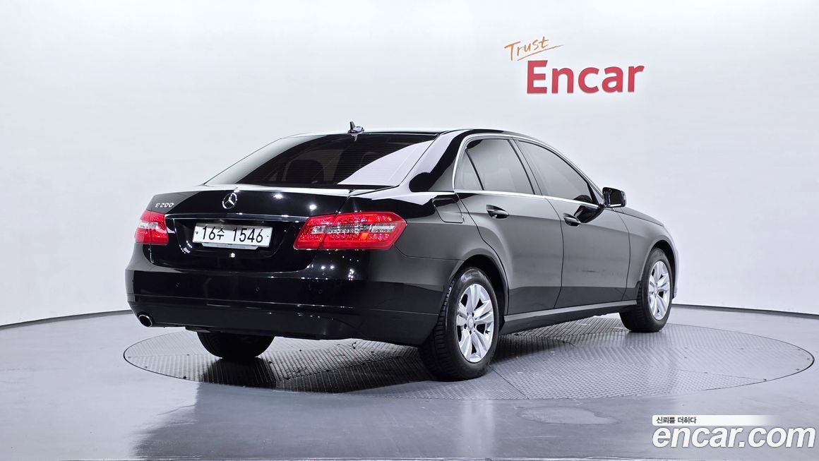 Mercedes-Benz E-Class 2013