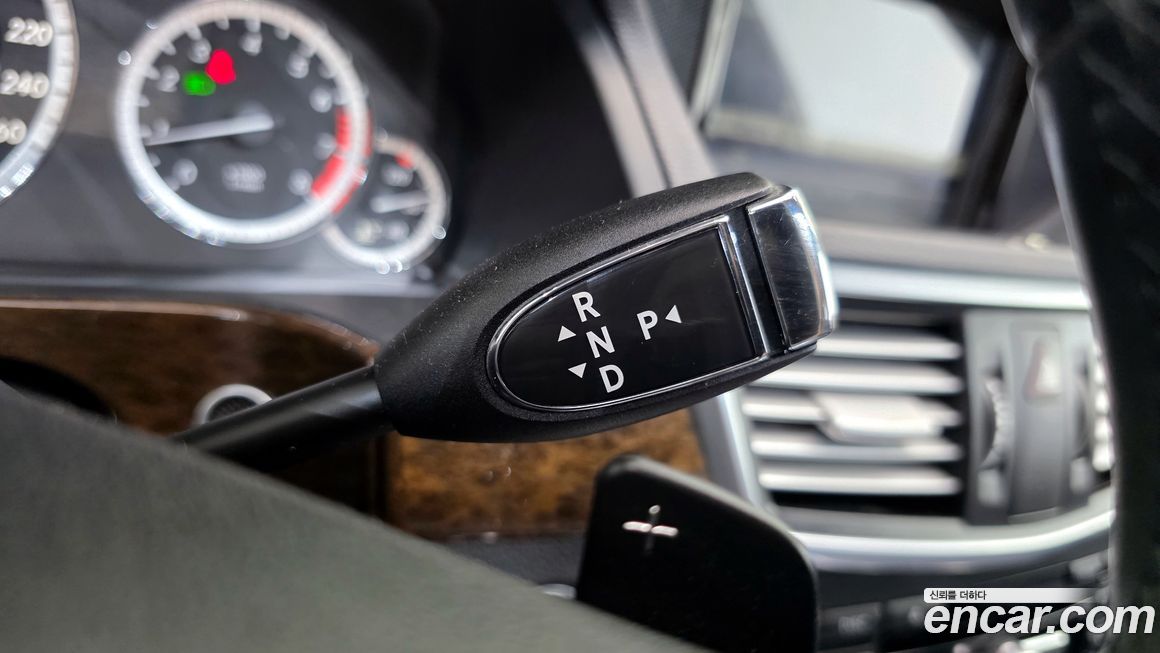 Mercedes-Benz E-Class 2013