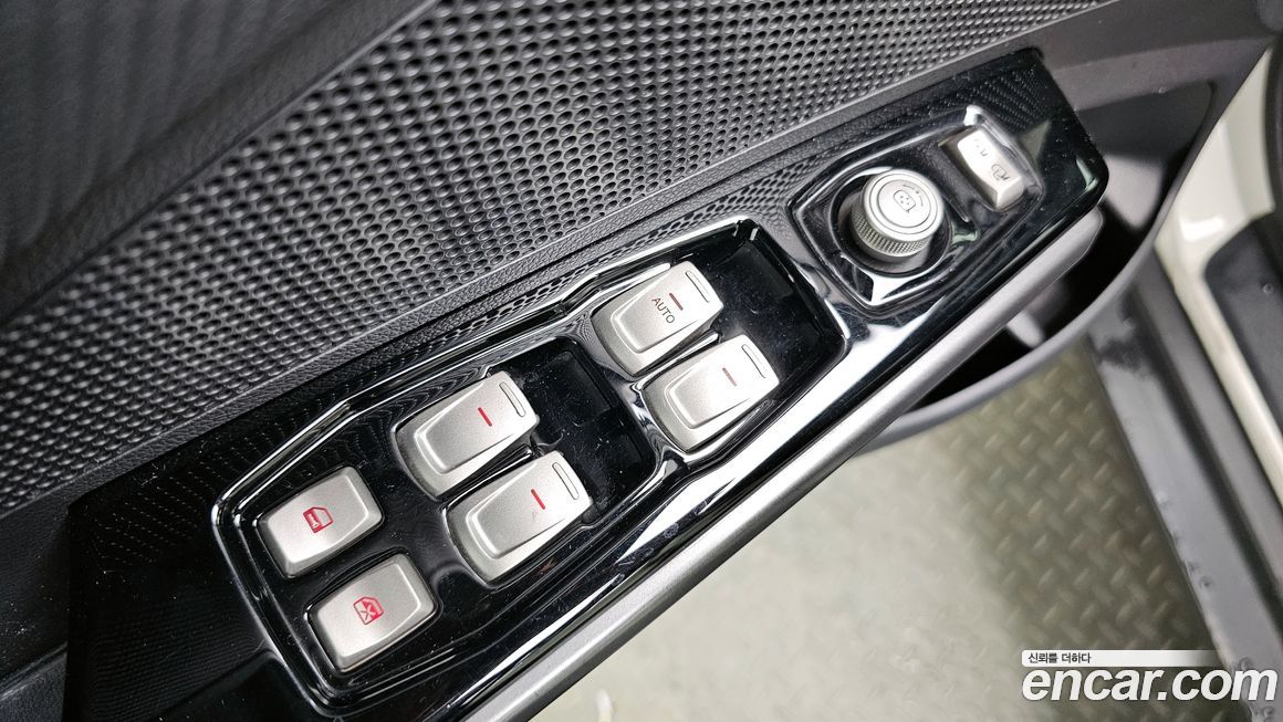 KG_Mobility_Ssangyong TIBOLI 2017