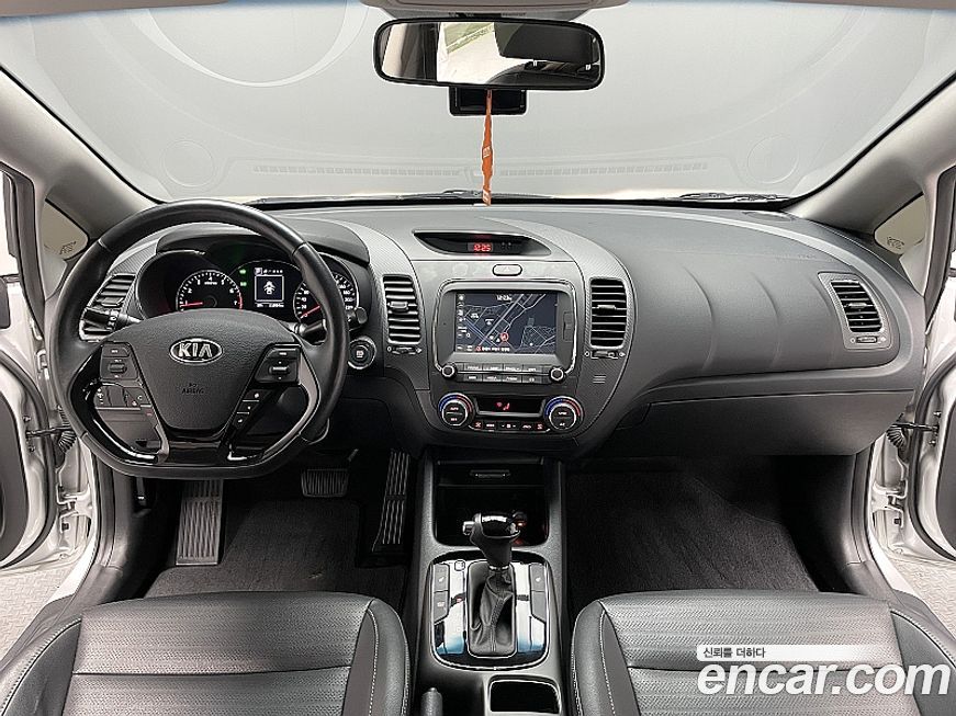 Kia K3 2016