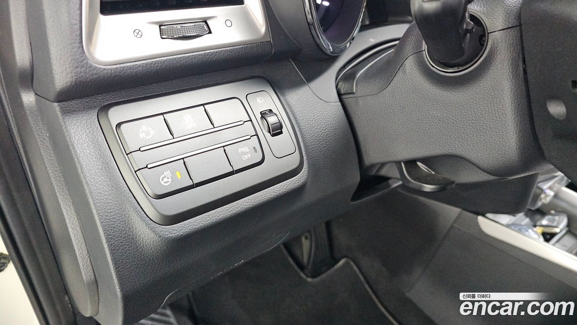 KG_Mobility_Ssangyong TIBOLI 2015