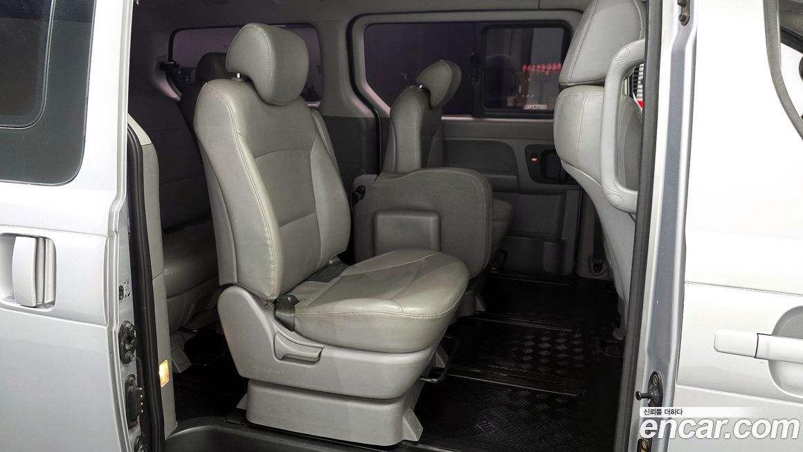 Hyundai Starex 2018
