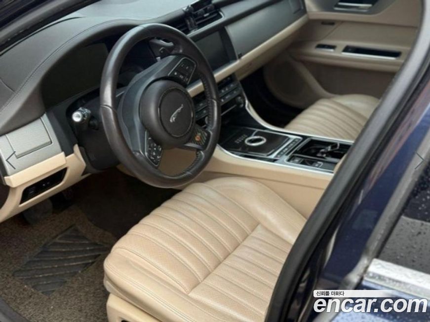 Jaguar XF 2017