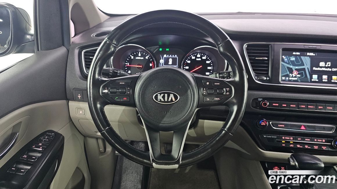 Kia Canival 2017