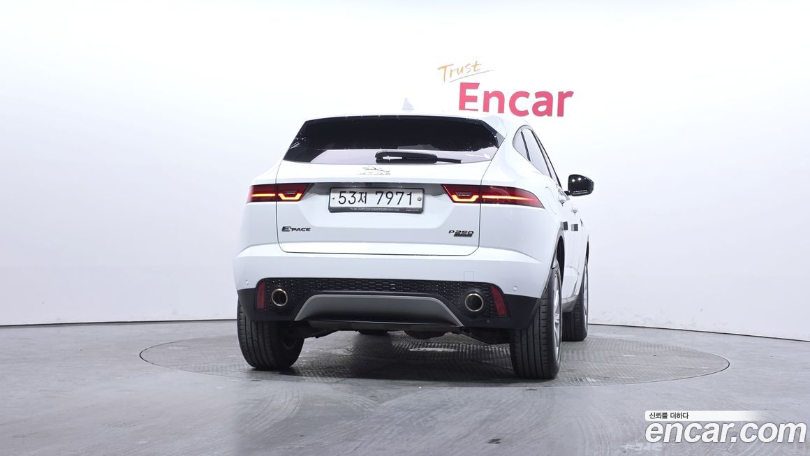 Jaguar E-PACE 2018