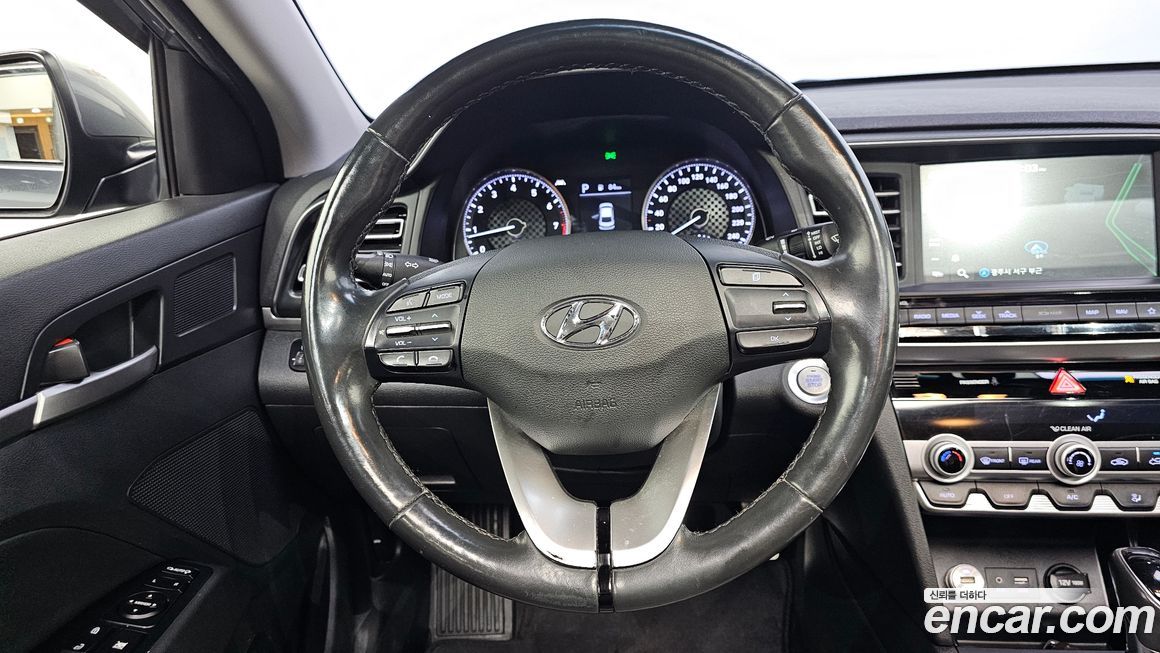 Hyundai AVANTE 2019