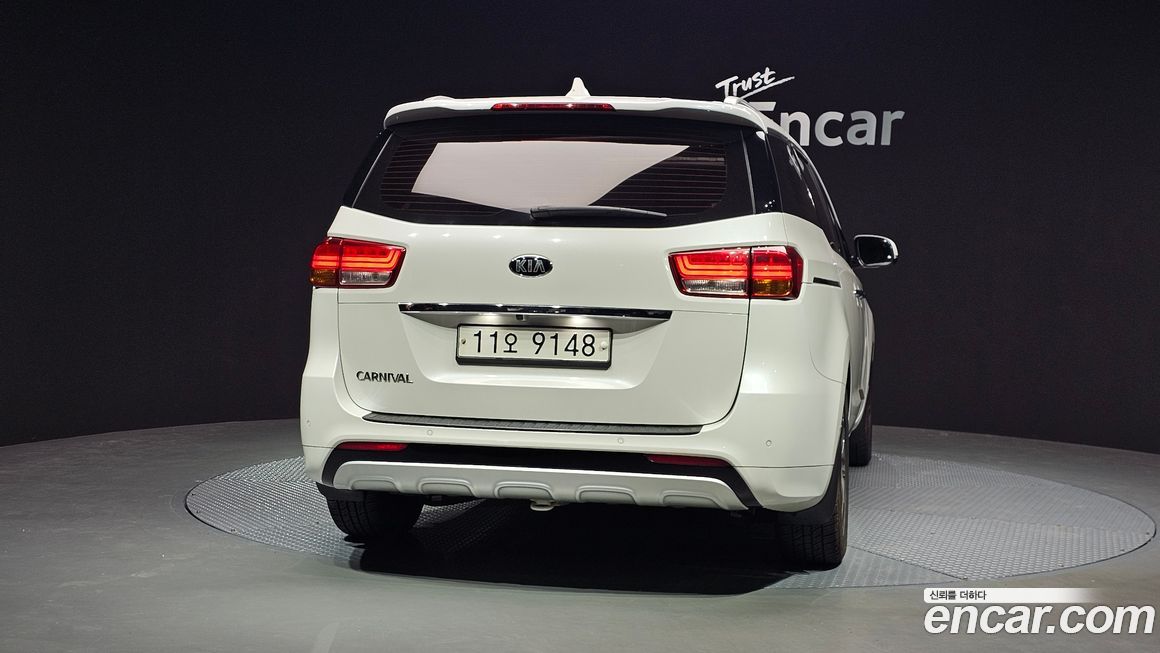 Kia Canival 2016