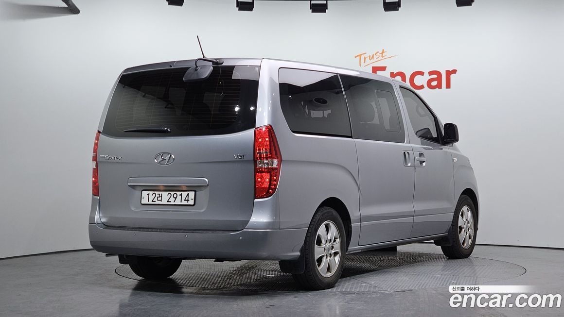Hyundai Starex 2019