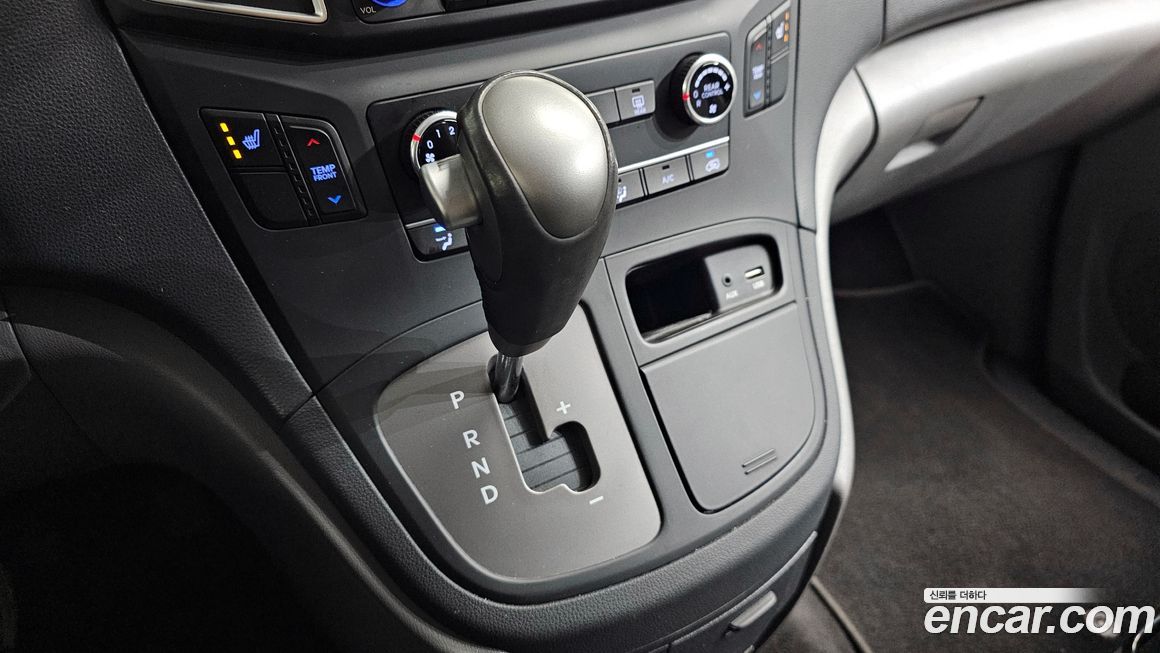 Hyundai Starex 2019