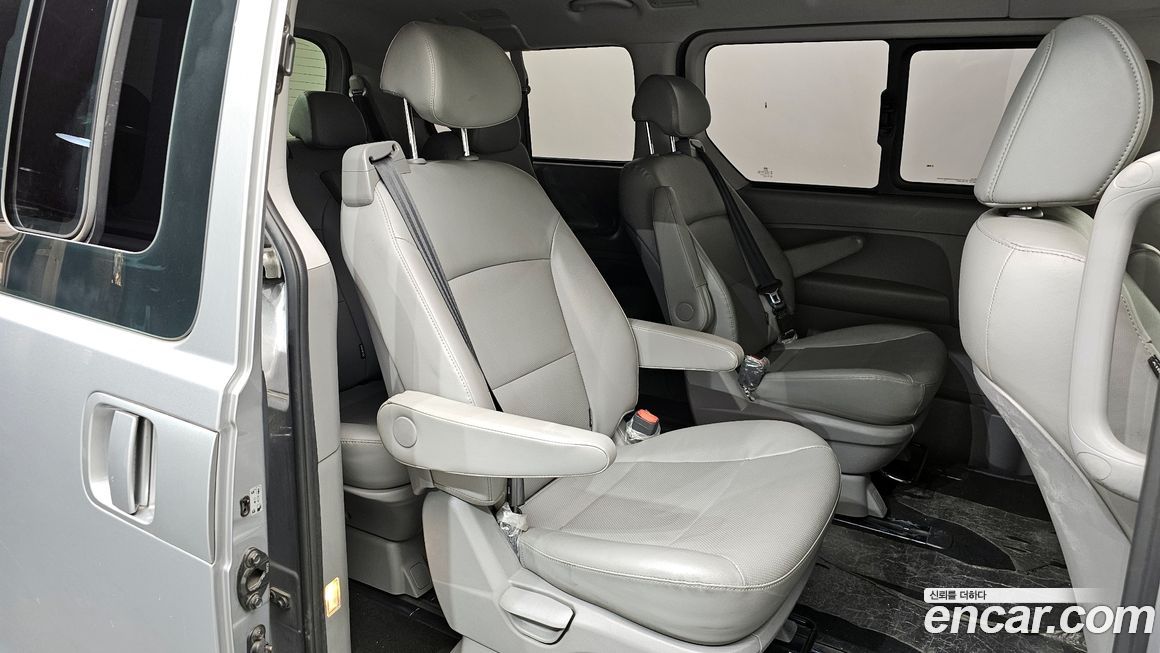 Hyundai Starex 2019
