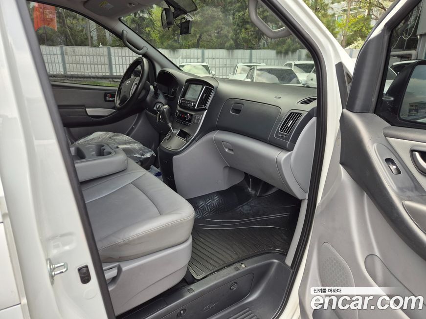 Hyundai Starex 2019