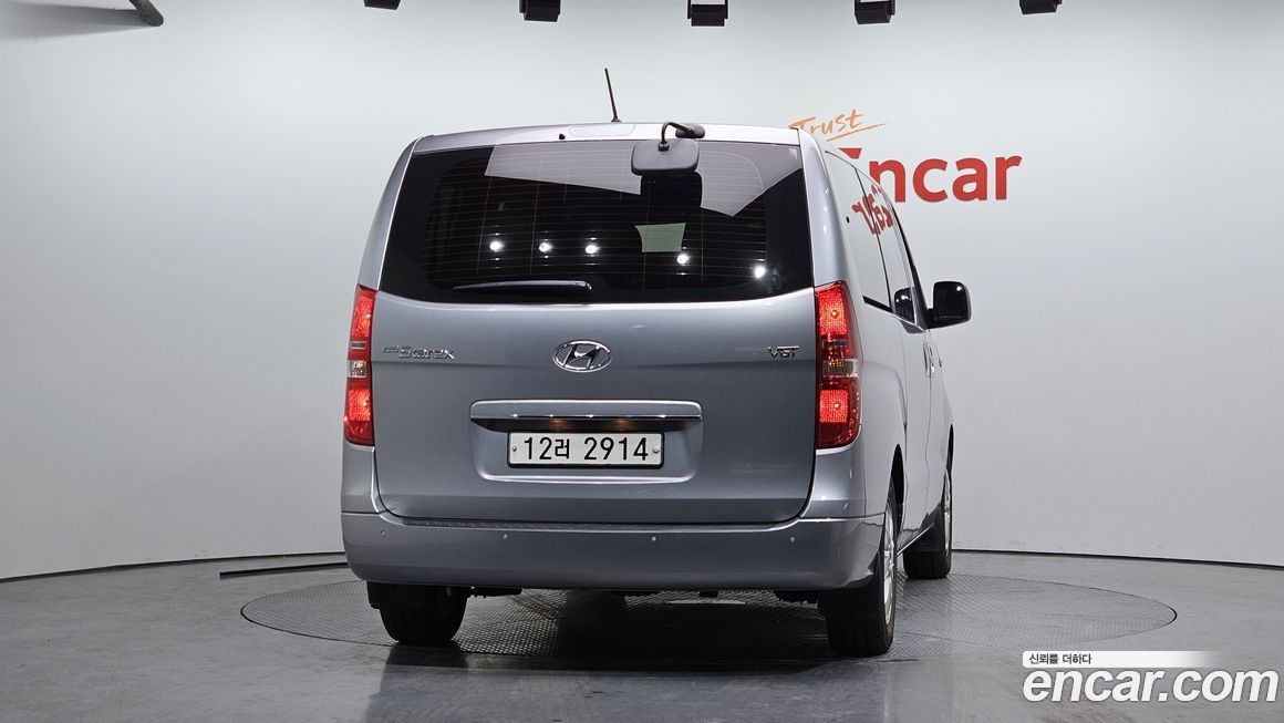 Hyundai Starex 2019
