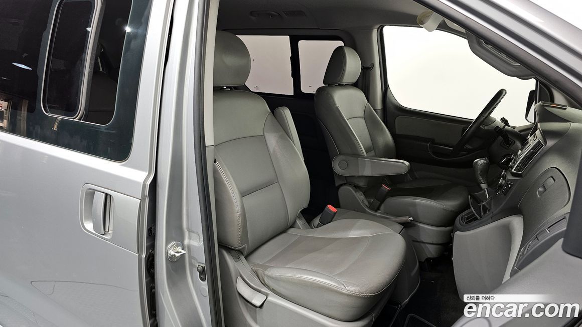 Hyundai Starex 2019
