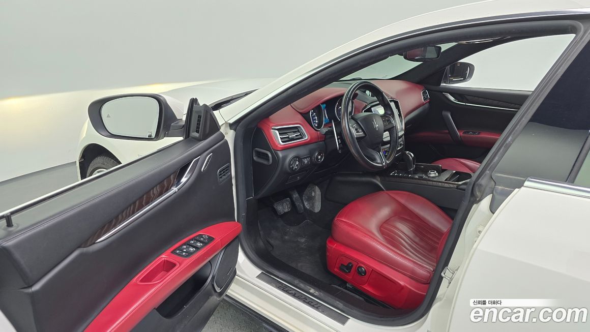 Maserati Ghibli 2017