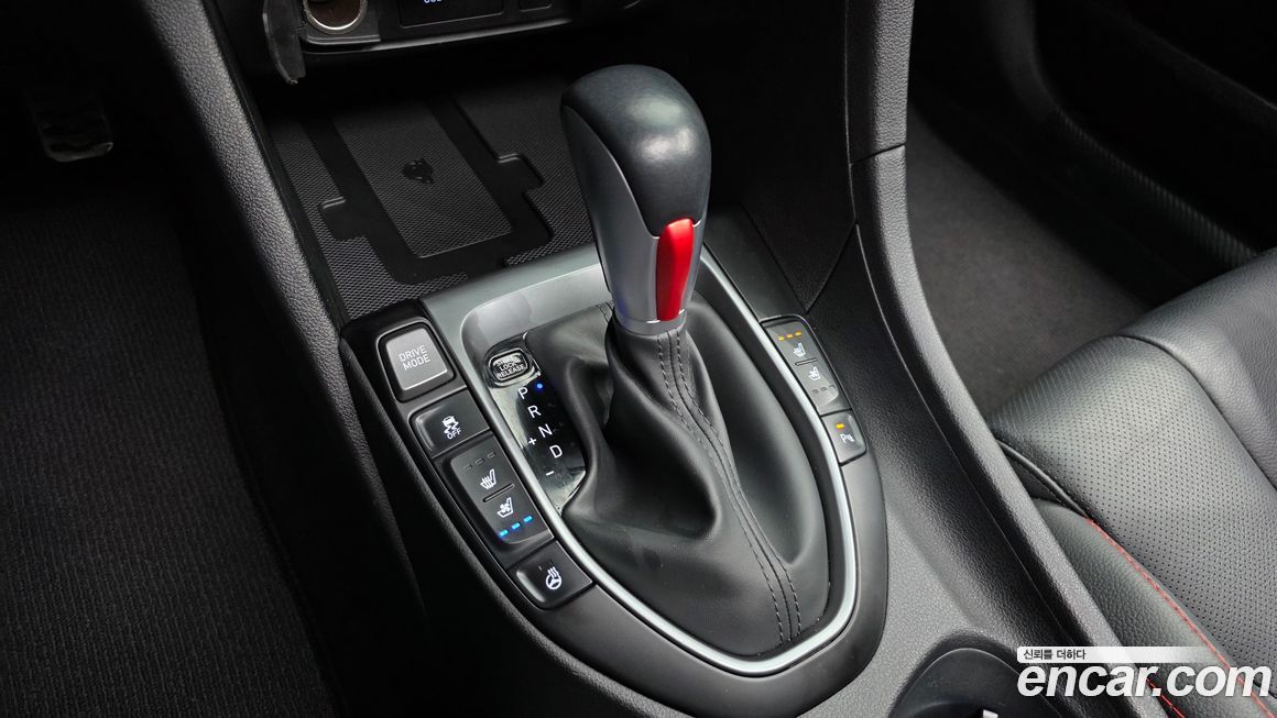 Hyundai Veloster 2019