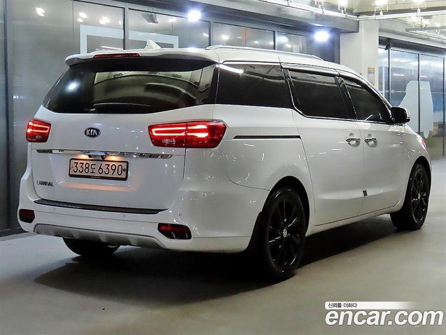 Kia Canival 2019