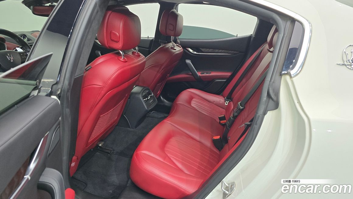 Maserati Ghibli 2017