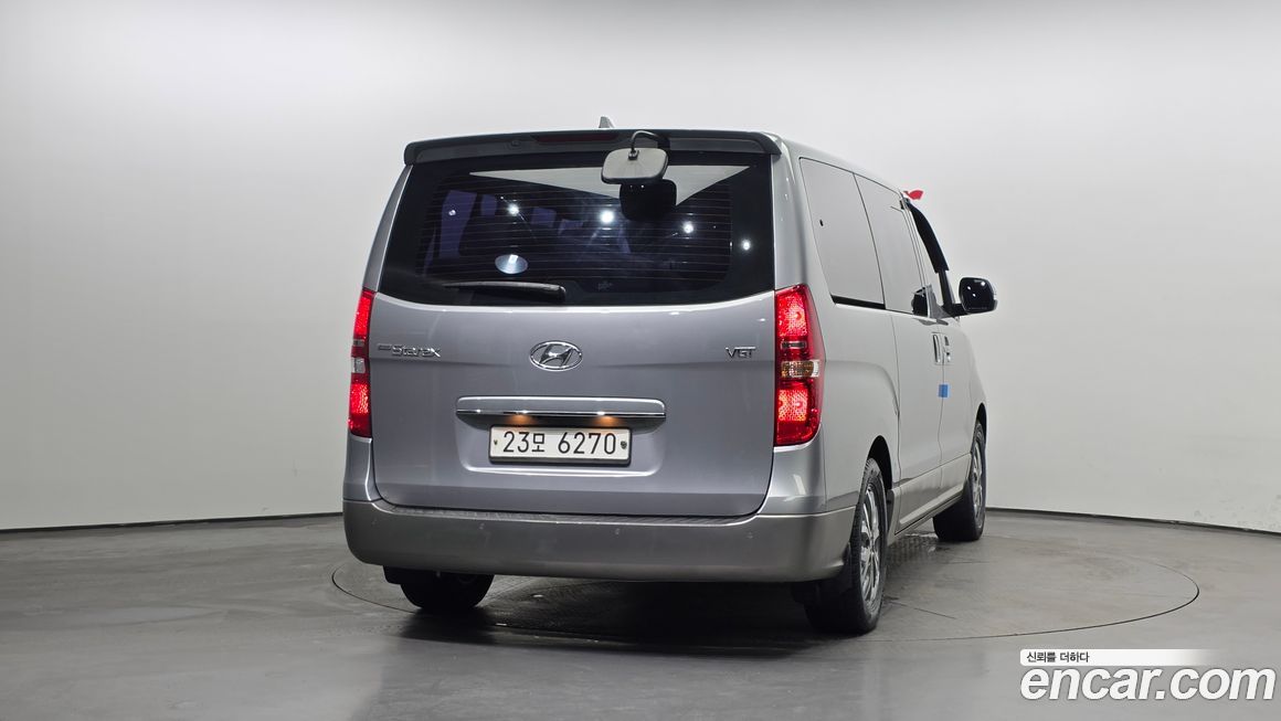 Hyundai Starex 2018