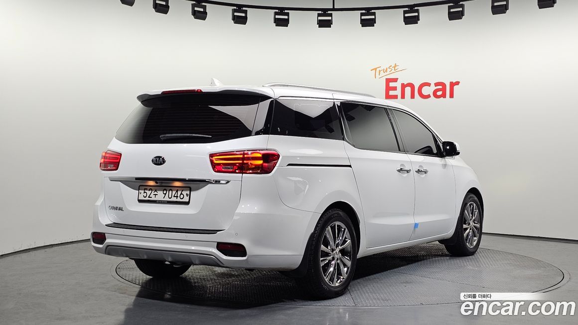 Kia Canival 2019