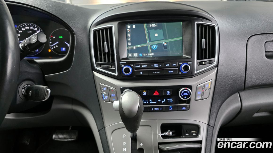 Hyundai Starex 2018