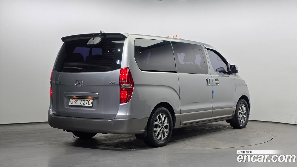 Hyundai Starex 2018