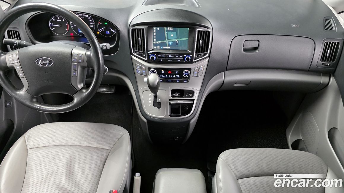 Hyundai Starex 2018
