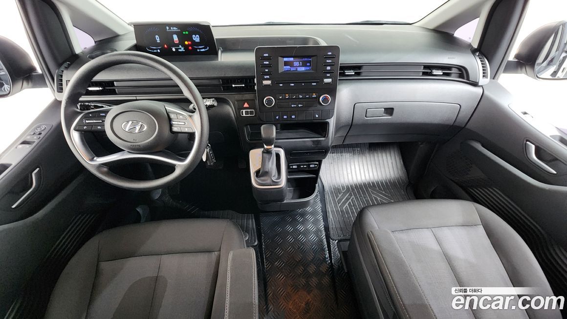 Hyundai Staria 2022