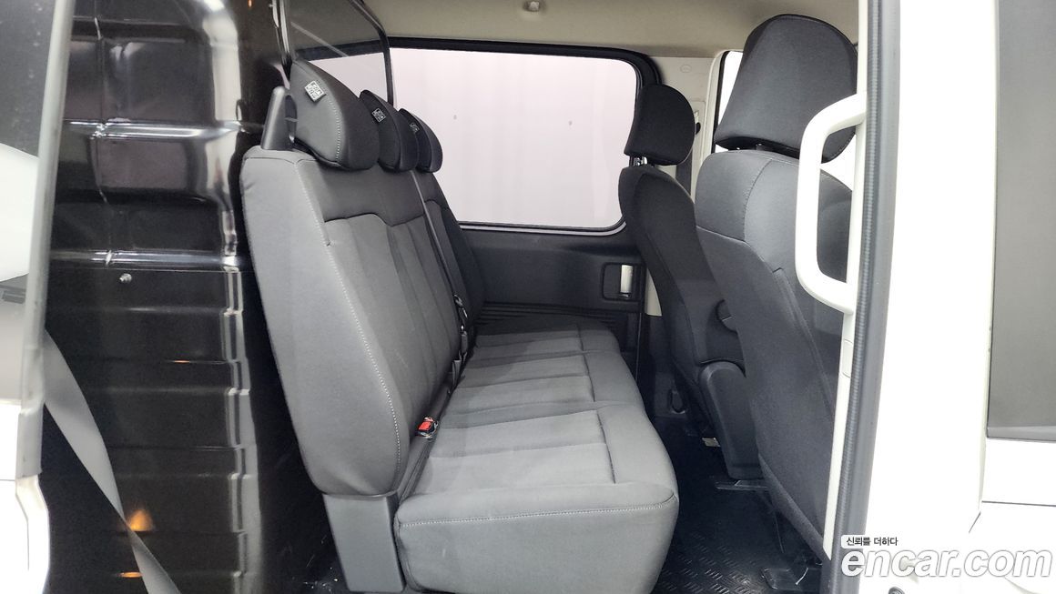 Hyundai Staria 2022