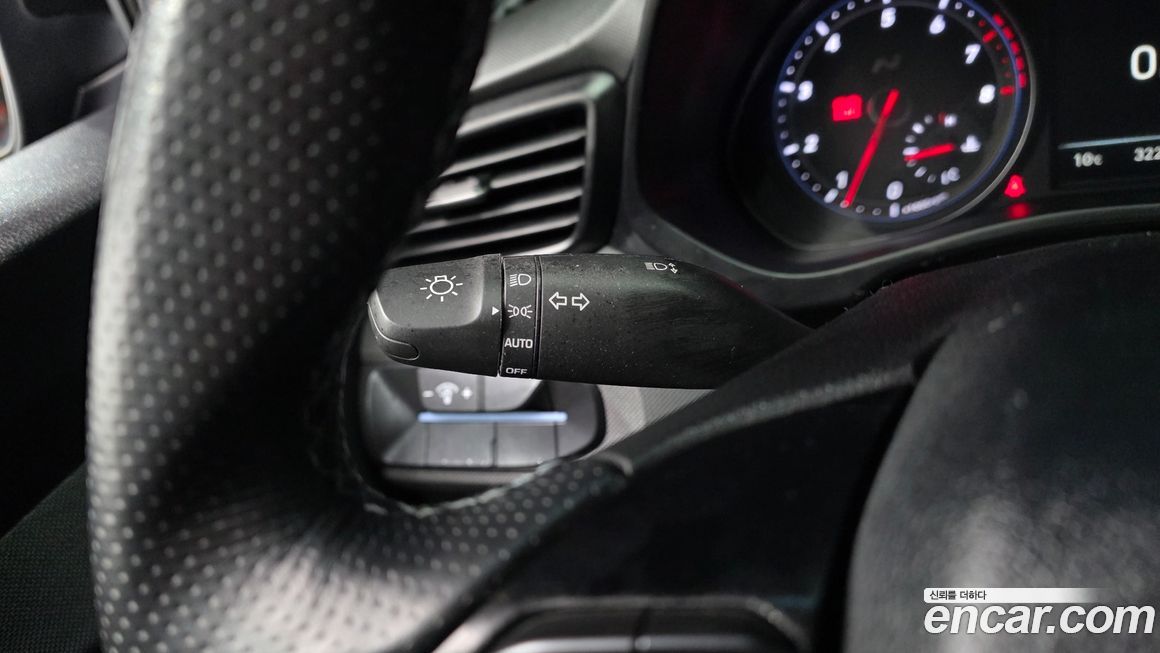 Hyundai Veloster 2019