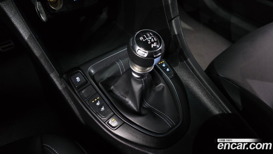 Hyundai Veloster 2019