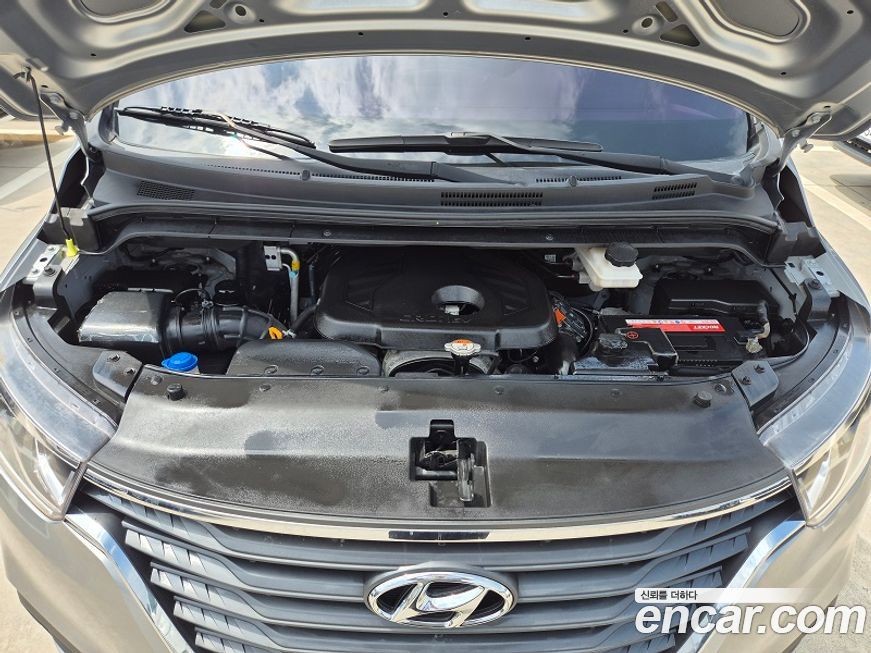 Hyundai Starex 2019