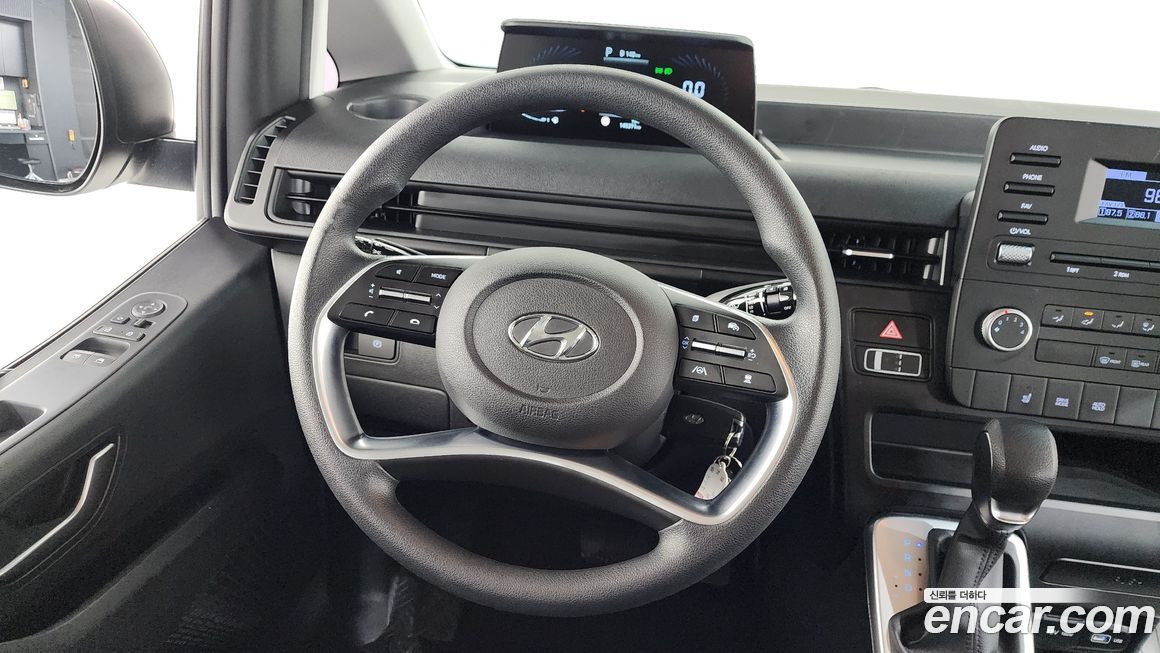 Hyundai Staria 2022