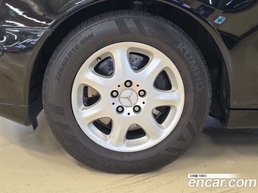 Mercedes-Benz S-Class 2001