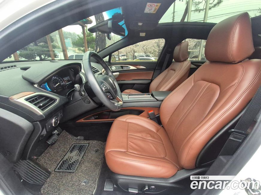 Lincoln MKZ 2020