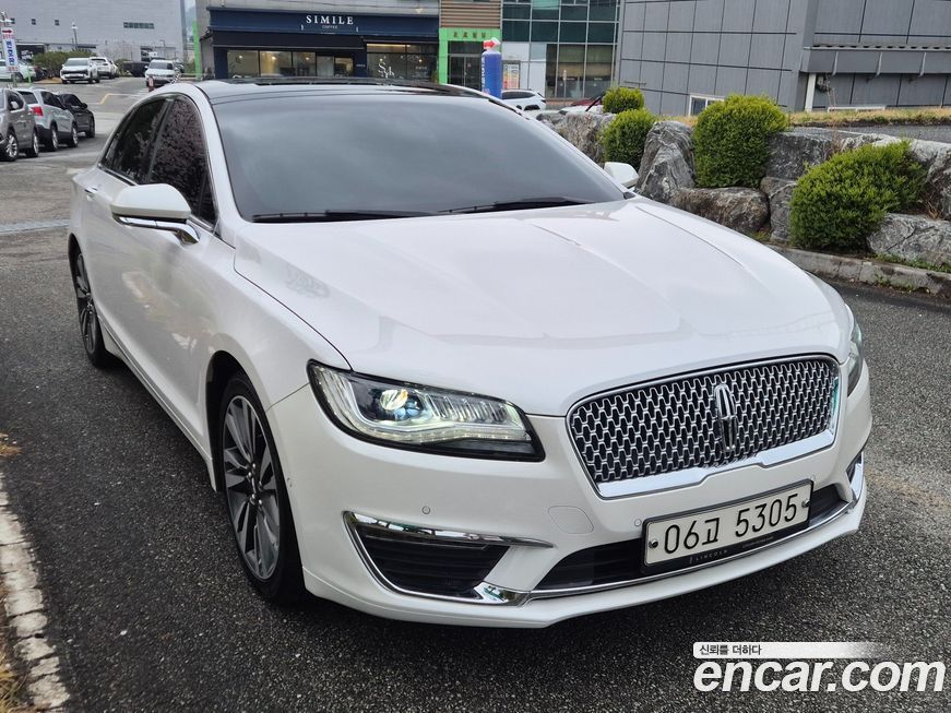 Lincoln MKZ 2020