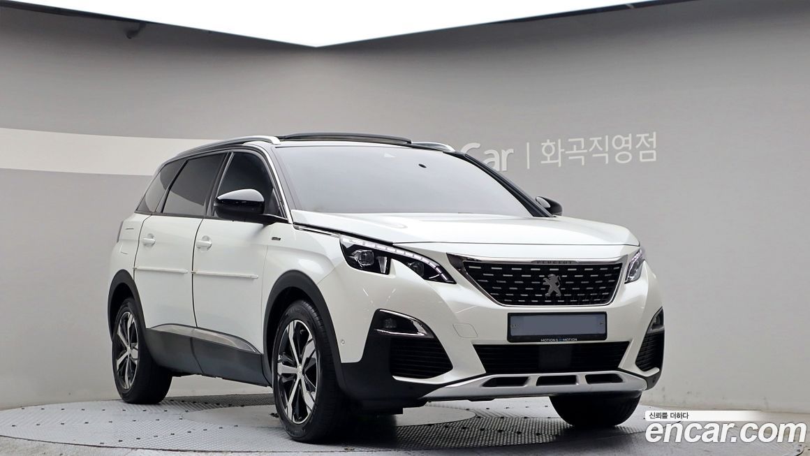 Peugeot 5008 2021