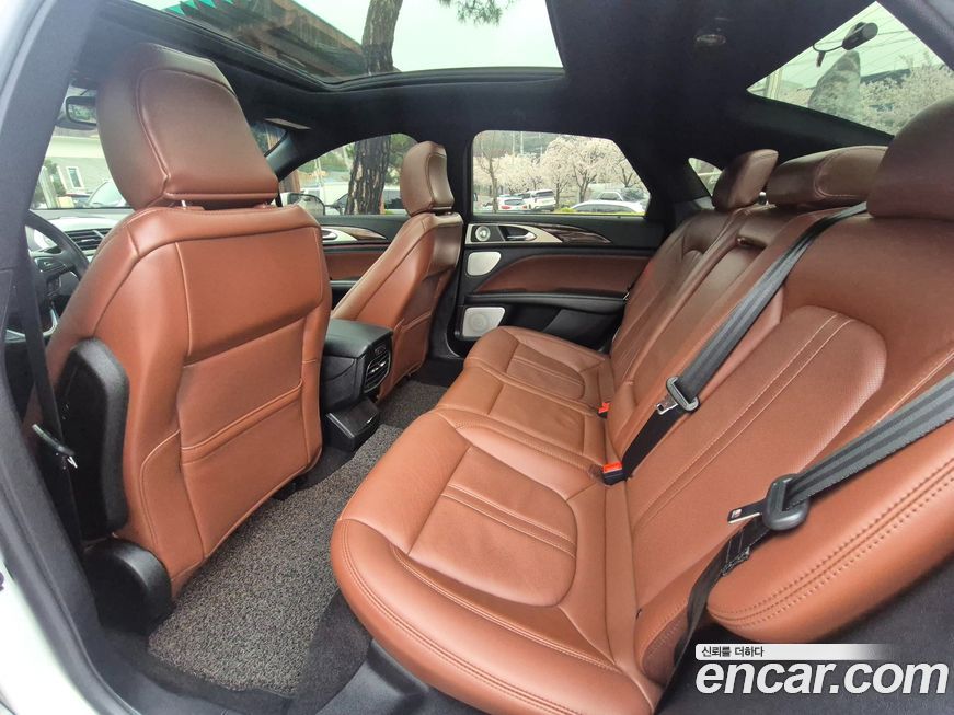 Lincoln MKZ 2020