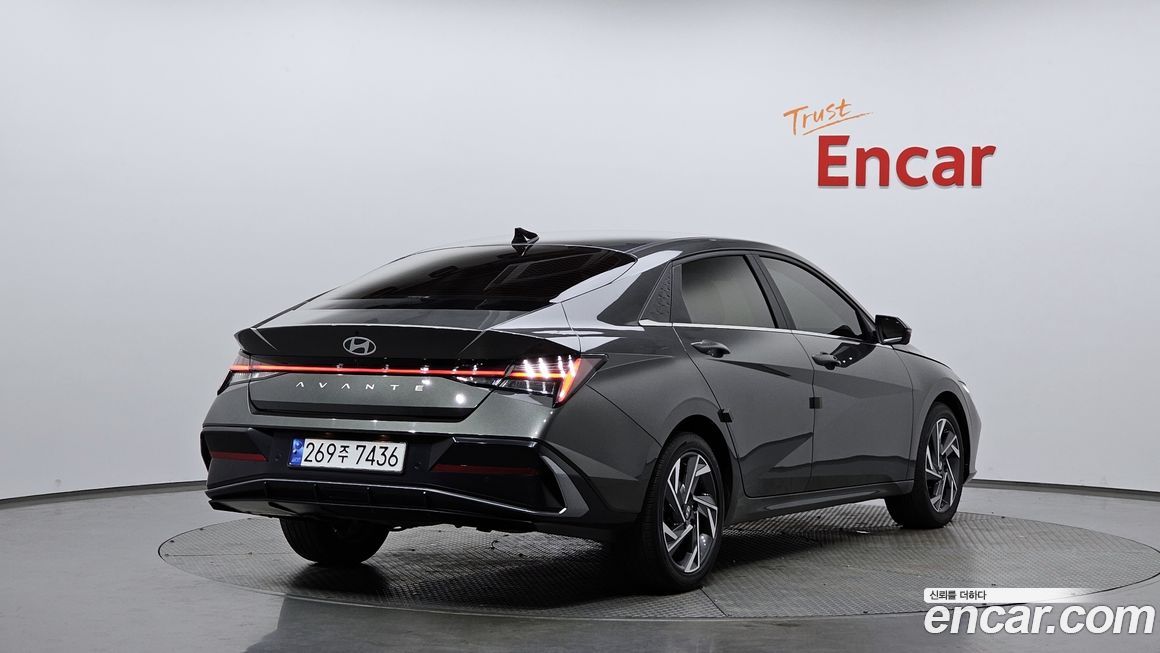 Hyundai AVANTE 2024