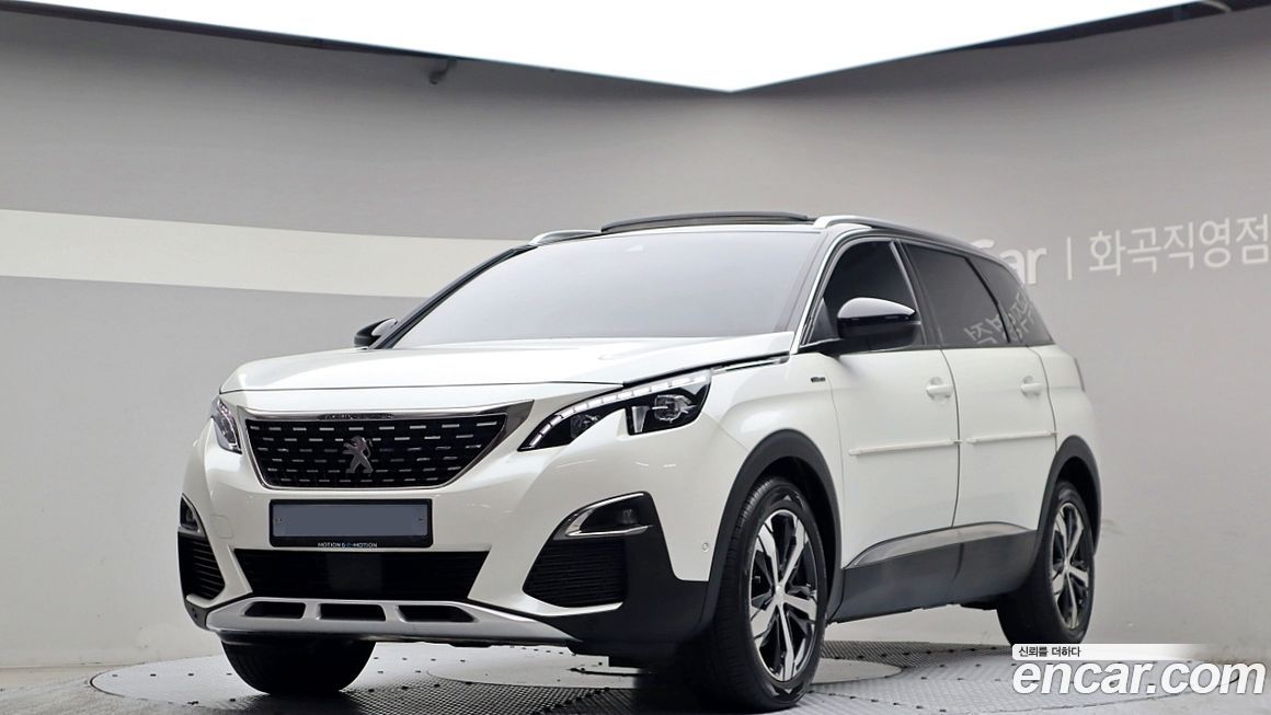 Peugeot 5008 2021