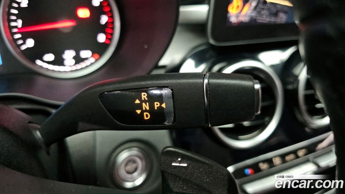 Mercedes-Benz C-Class 2020