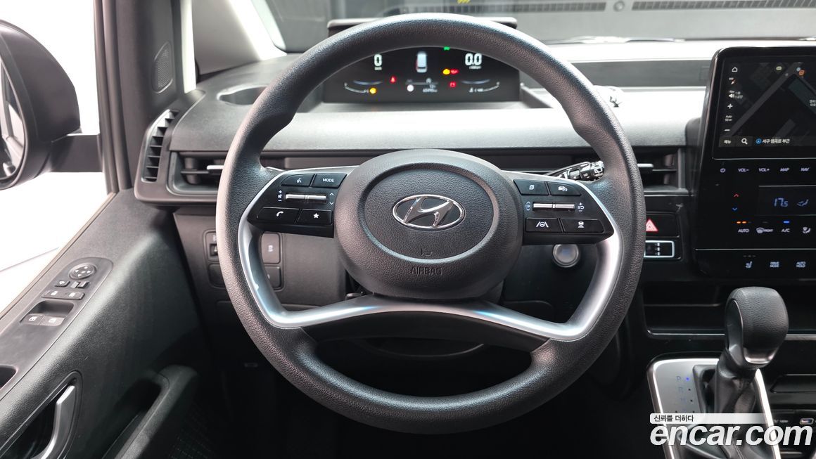 Hyundai Staria 2023