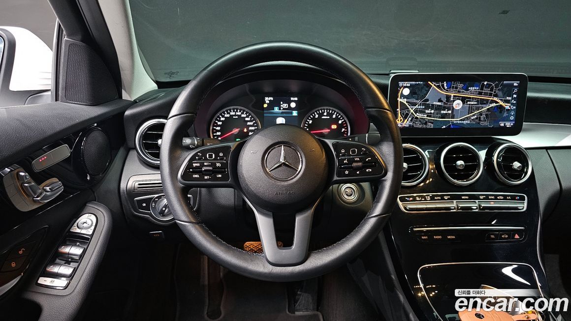 Mercedes-Benz C-Class 2020