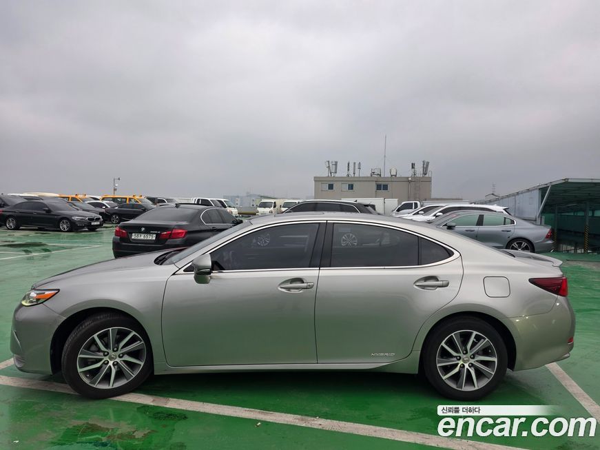Lexus ES 2018