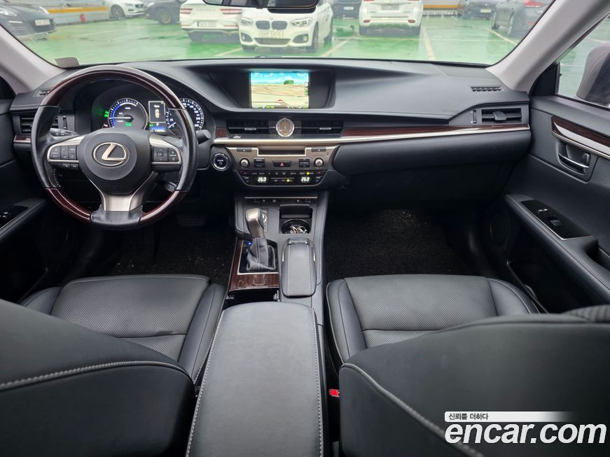 Lexus ES 2018