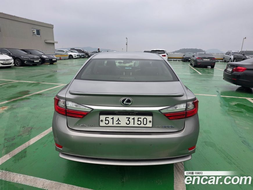 Lexus ES 2018