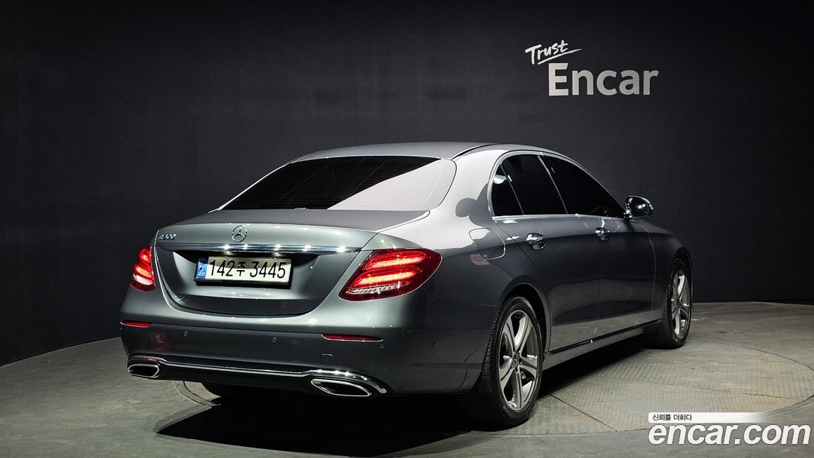 Mercedes-Benz E-Class 2019